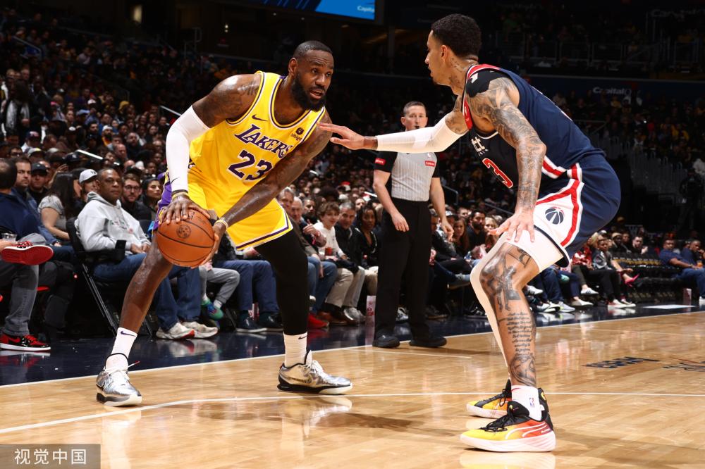 在比赛接近 在比赛接近