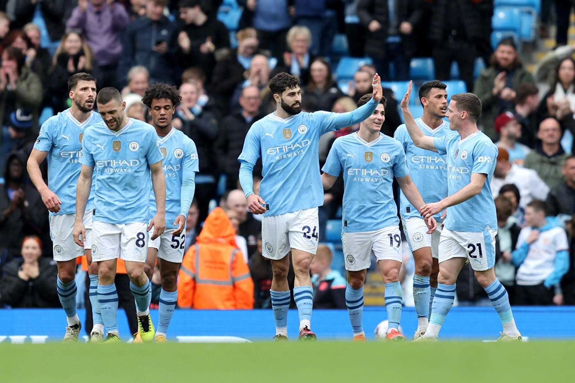 形成了鲜明 形成了鲜明